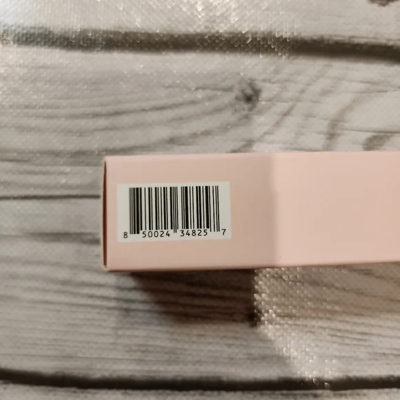 Nib Sophia and Mabelle Topless Hydrating Hybrid 2 in 1 Lipstick Balm Full Size - Picture 6 of 8